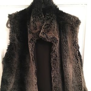 Fur vest